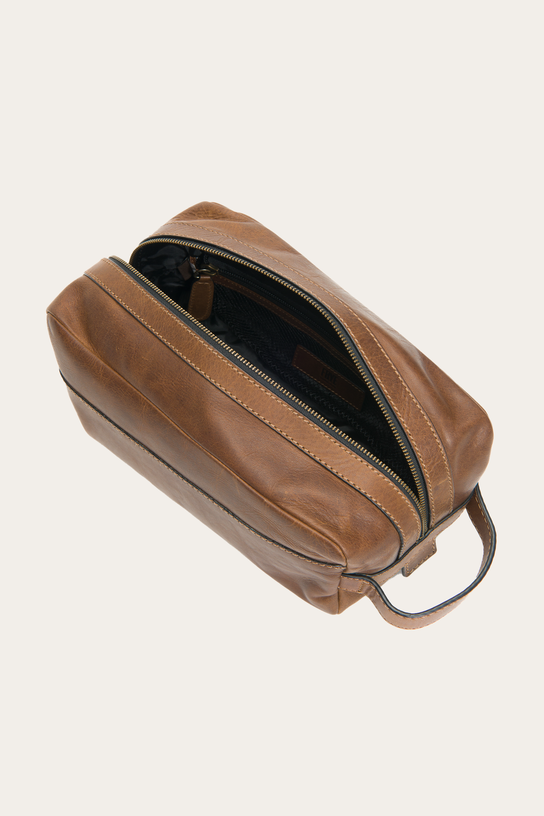 Frye Logan Large Travel Dopp in Dark Brown / Dark Brown