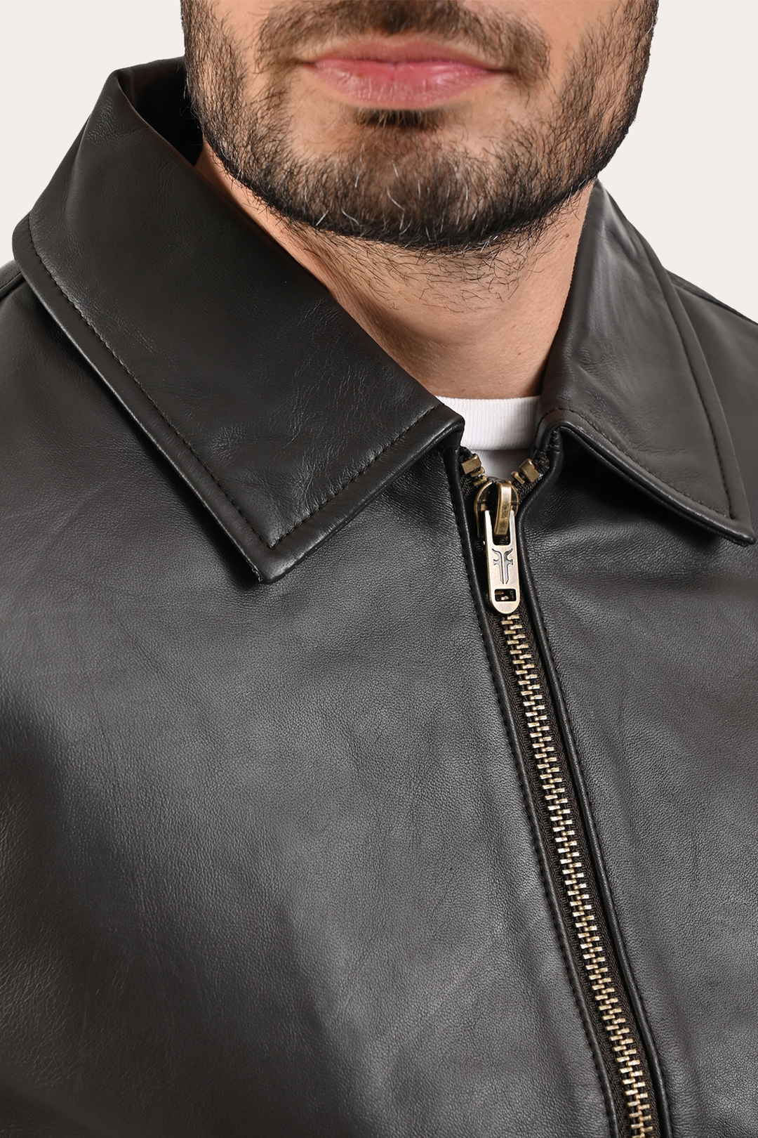 Frye Men’s Dark Brown Dusty Trucker Leather Jacket / Dark Brown